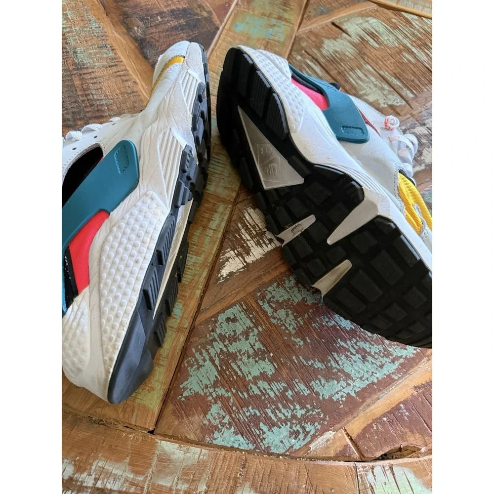 Men's Nike Haurache Multicolor Neon Shoe Size 13